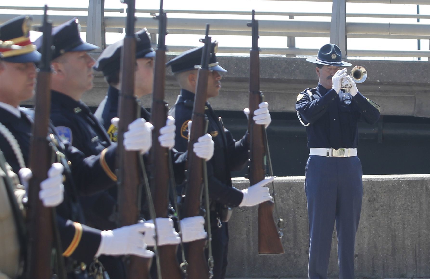 051519jr-officer-memorial-1